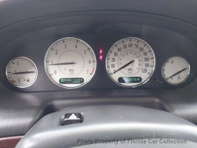 1999 Chrysler 300 - Image 8 of 12