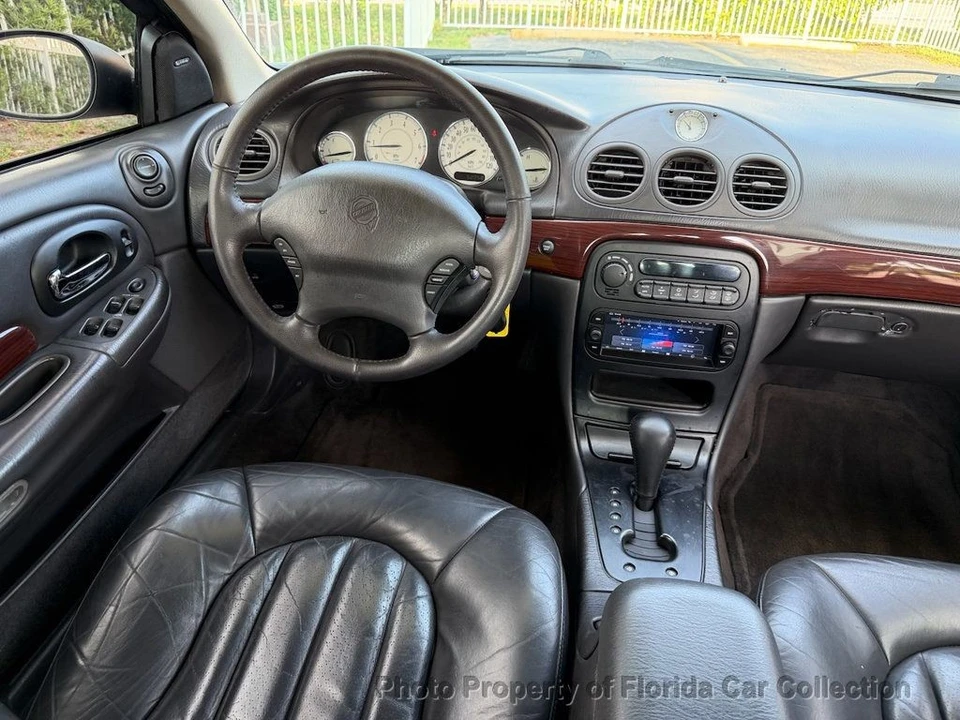 1999 Chrysler 300 - Image 11 of 12