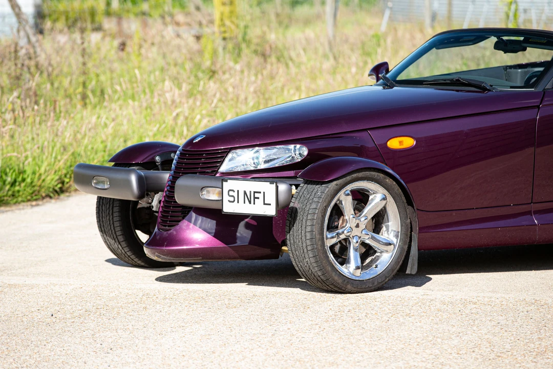 1999 Chrysler Prowler - Image 17 of 22
