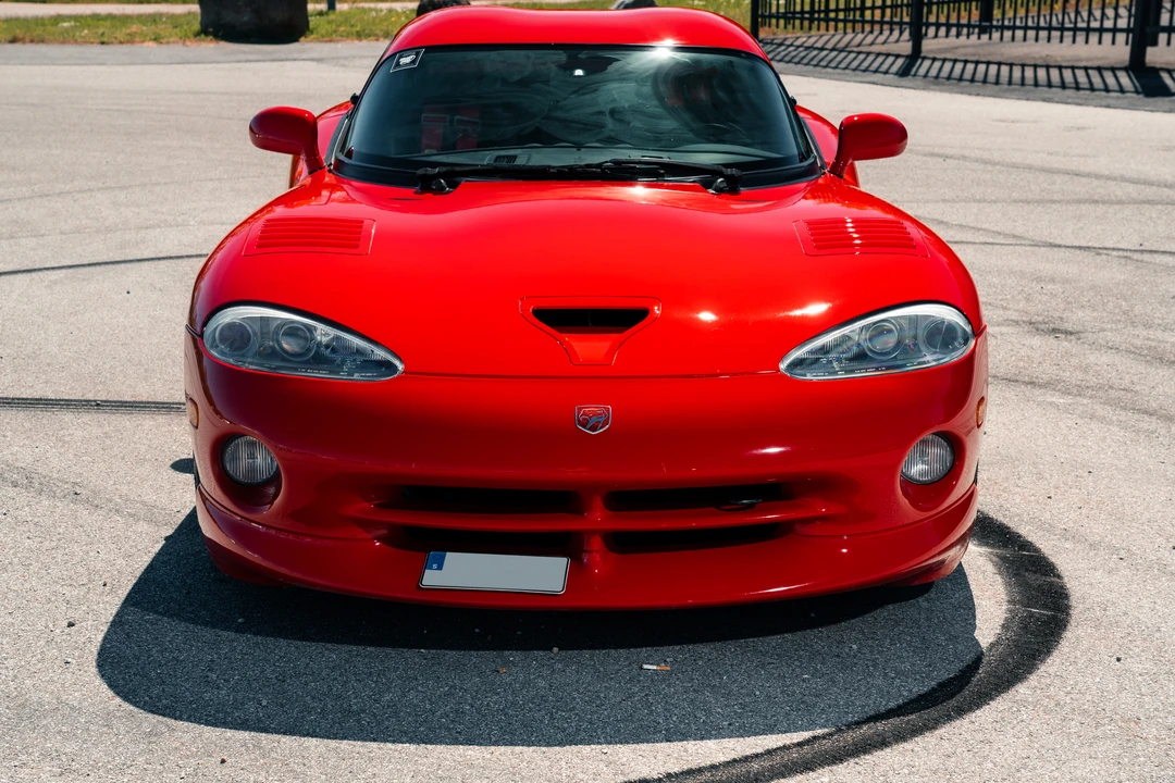 1999 Dodge Viper GTS 2nd Gen - Image 11 of 31