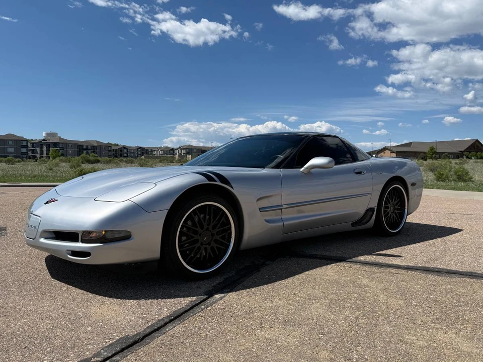 1999 Chevrolet Corvette C5 - Image 2 of 10