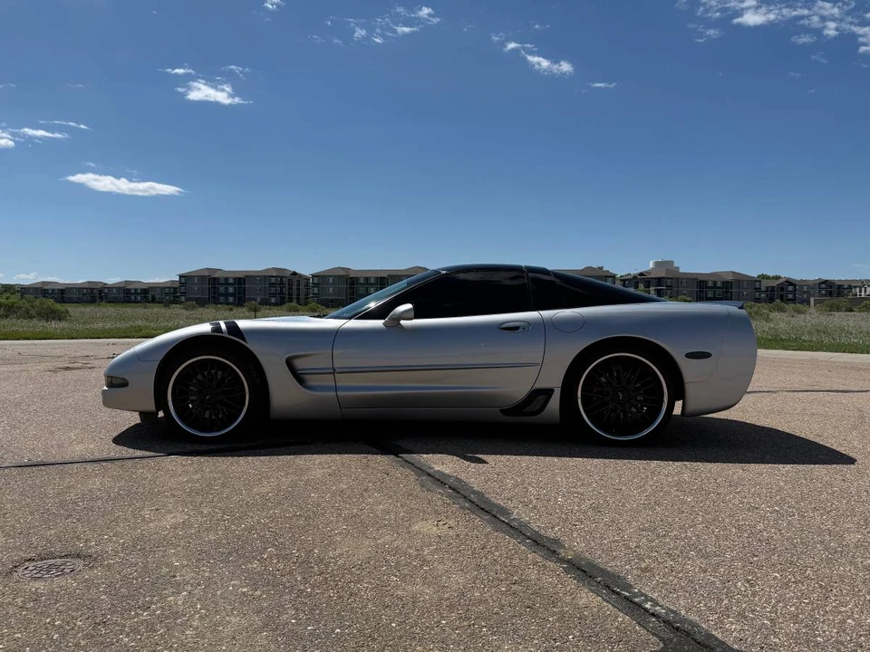 1999 Chevrolet Corvette C5 - Image 3 of 10