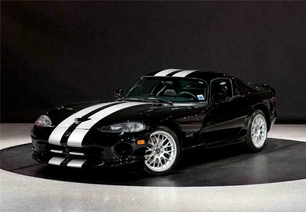 1999 Dodge Viper GTS 2nd Gen - Image 2 of 3