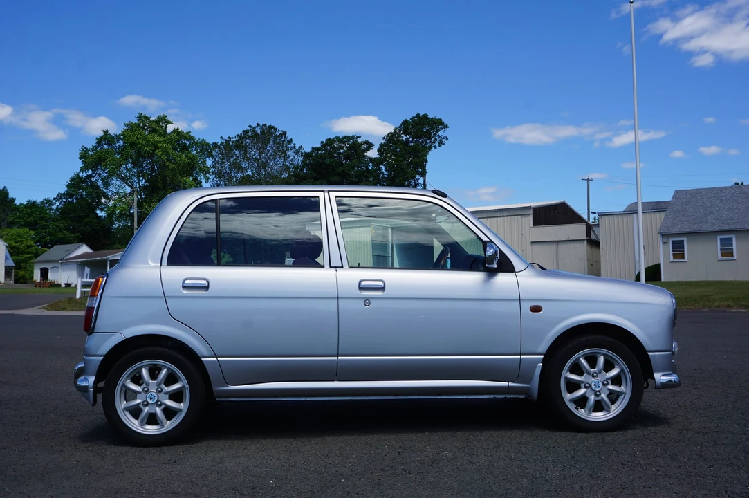 1999 Daihatsu Mira - Image 11 of 31