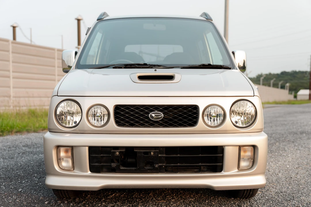 1990 Daihatsu - Image 2 of 31
