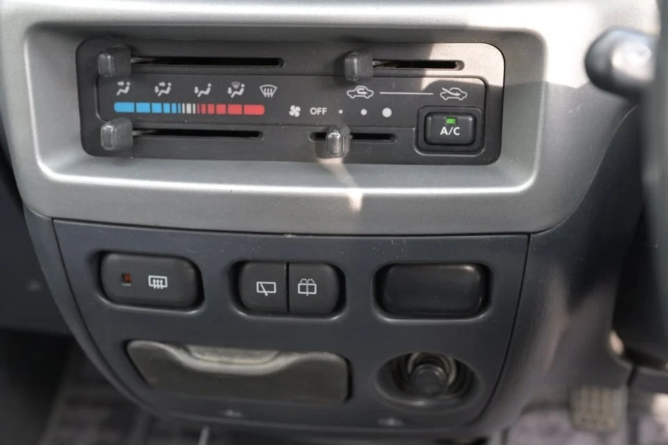 1999 Daihatsu Hijet - Image 14 of 19
