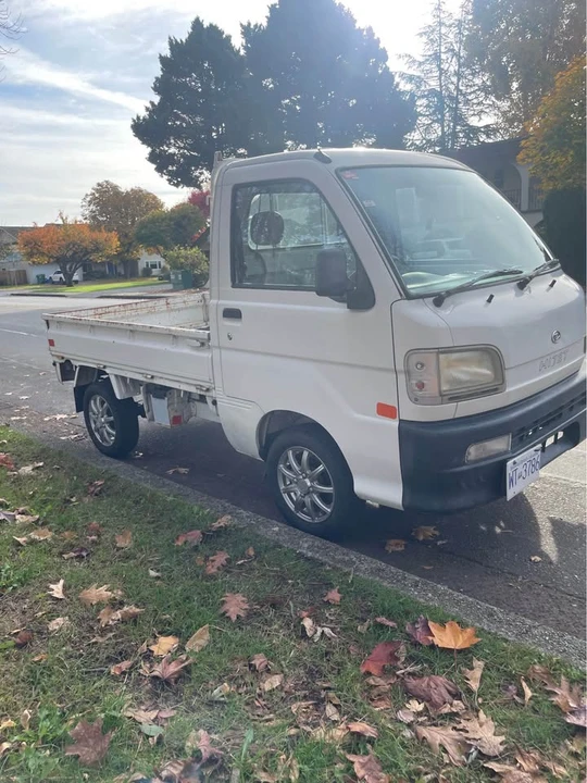 1999 Daihatsu Hijet - Image 2 of 17