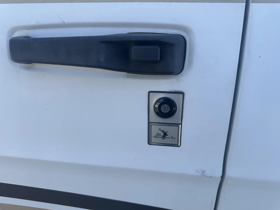 1999 Dodge Ram Van - Image 20 of 31