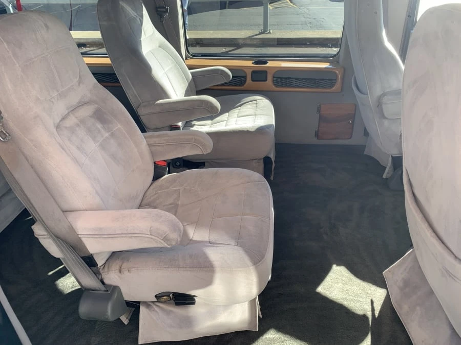 1999 Dodge Ram Van - Image 6 of 8