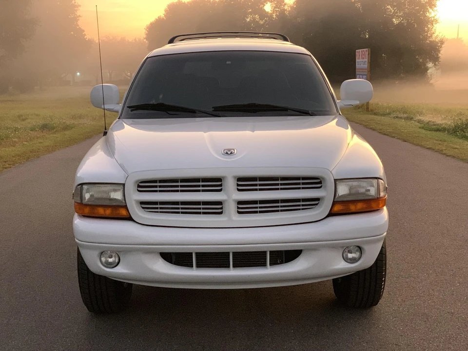 1999 Dodge Durango 1st Gen - Image 4 of 31