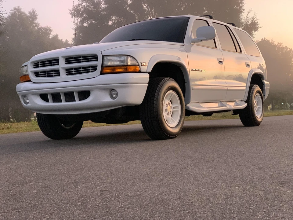 1999 Dodge Durango 1st Gen - Image 9 of 31