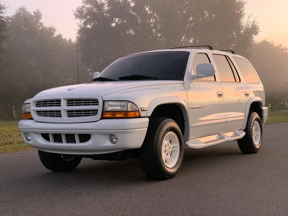1999 Dodge Durango 1st Gen - Image 12 of 31