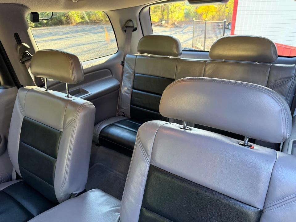 1999 Dodge Durango 1st Gen - Image 11 of 31