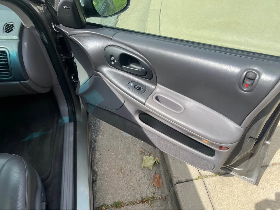 1999 Dodge Intrepid - Image 6 of 9