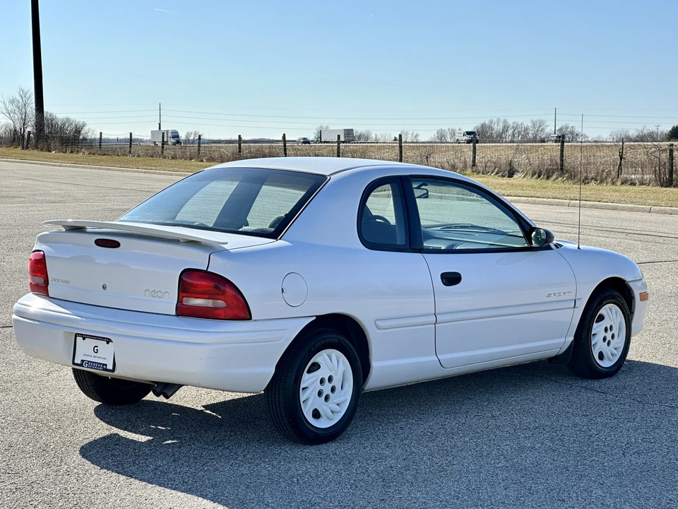 1999 Dodge Neon - Image 14 of 31