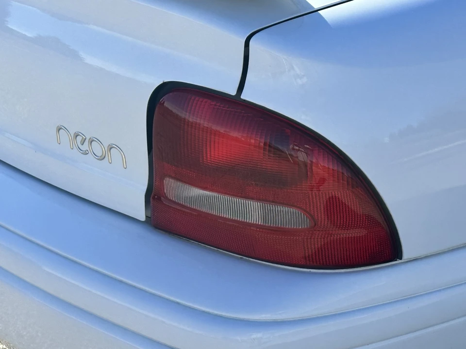 1999 Dodge Neon - Image 29 of 31