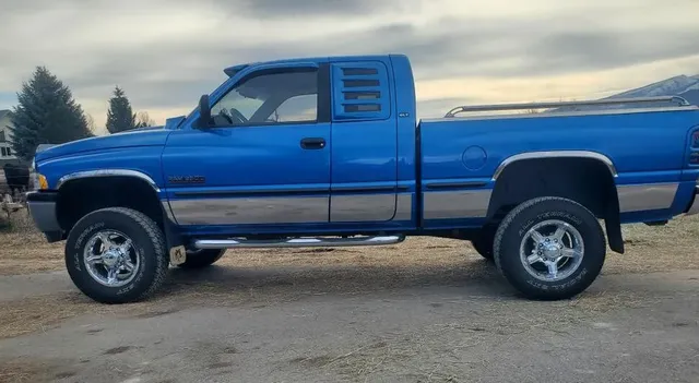 1999 Dodge Ram 2500 Laramie SLT