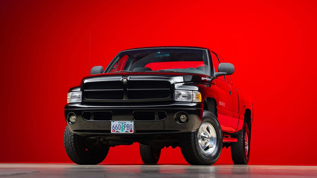 1999 Dodge Ram 2nd Gen - Image 2 of 31
