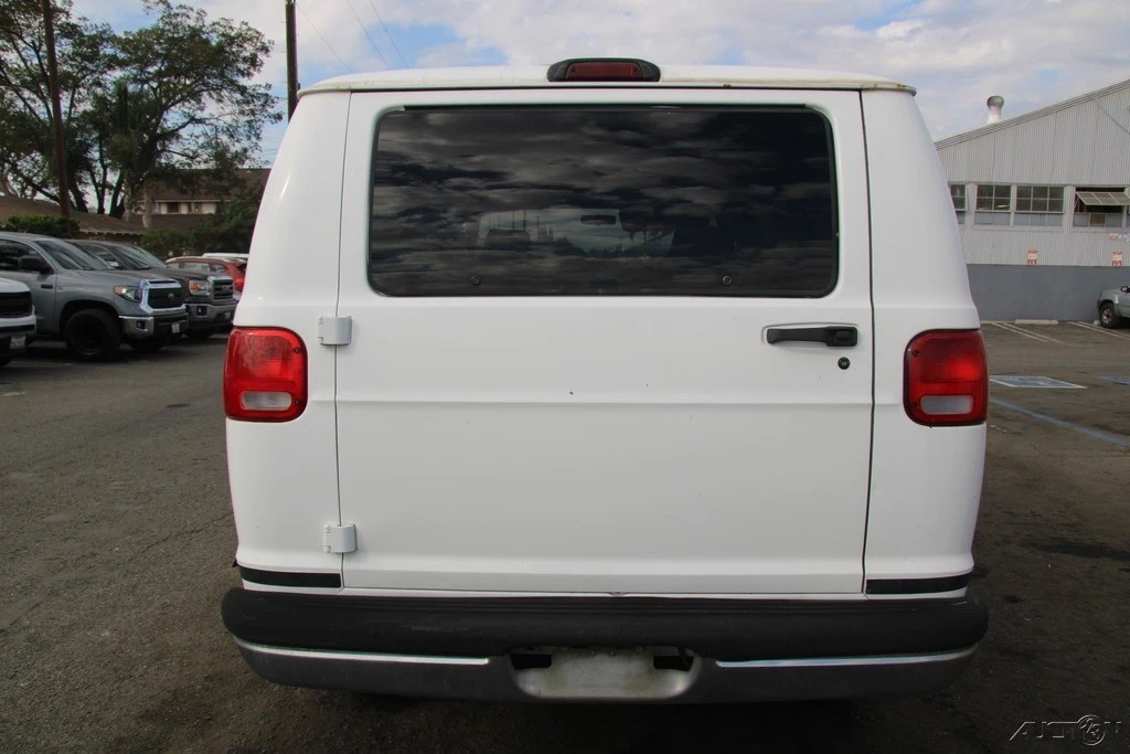 1999 Dodge Ram Van - Image 5 of 21