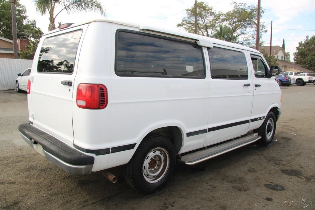 1999 Dodge Ram Van - Image 6 of 21
