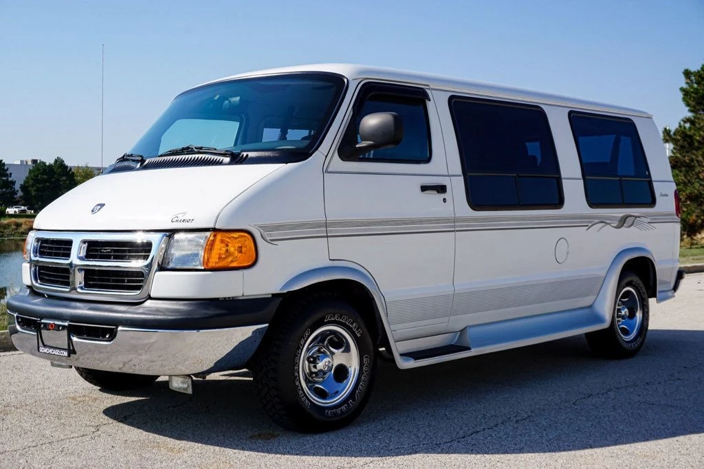 1999 Dodge Ram Van - Image 3 of 12