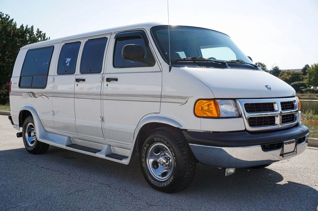 1999 Dodge Ram Van - Image 4 of 12