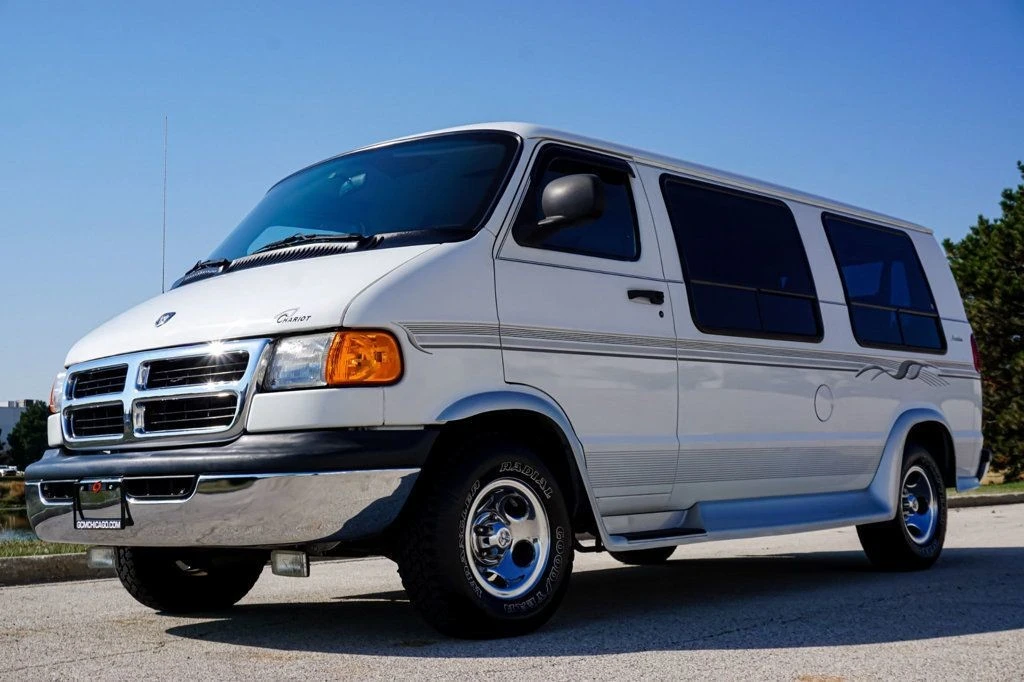 1999 Dodge Ram Van - Image 5 of 12