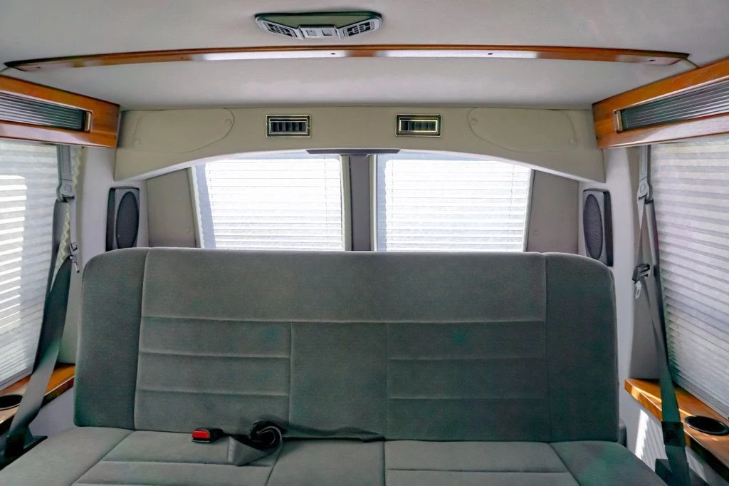 1999 Dodge Ram Van - Image 10 of 12