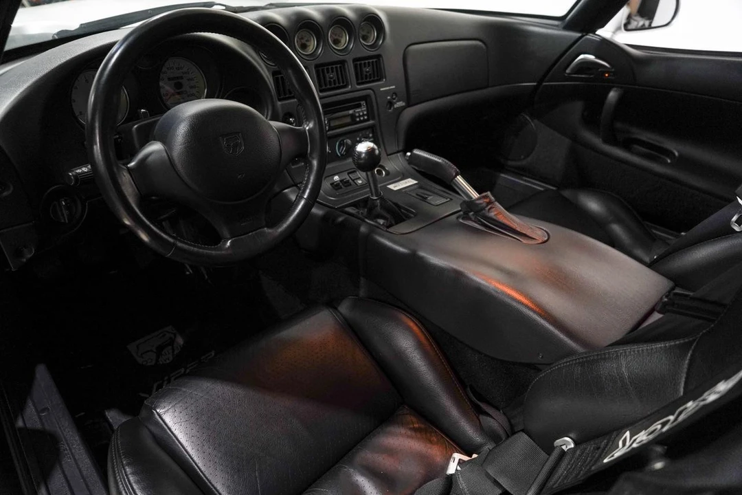 1999 Dodge Viper 2nd Gen - Image 2 of 21