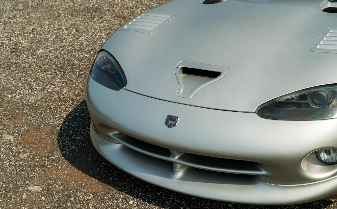 1999 Dodge Viper GTS 2nd Gen - Image 19 of 31