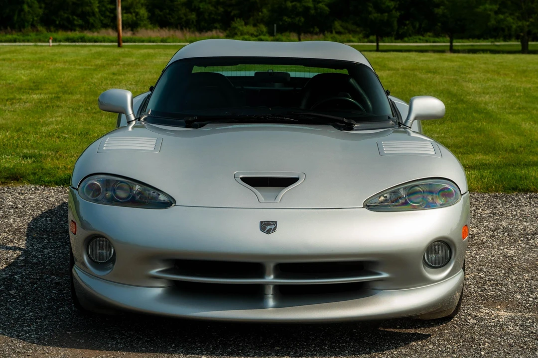 1999 Dodge Viper GTS 2nd Gen - Image 2 of 31