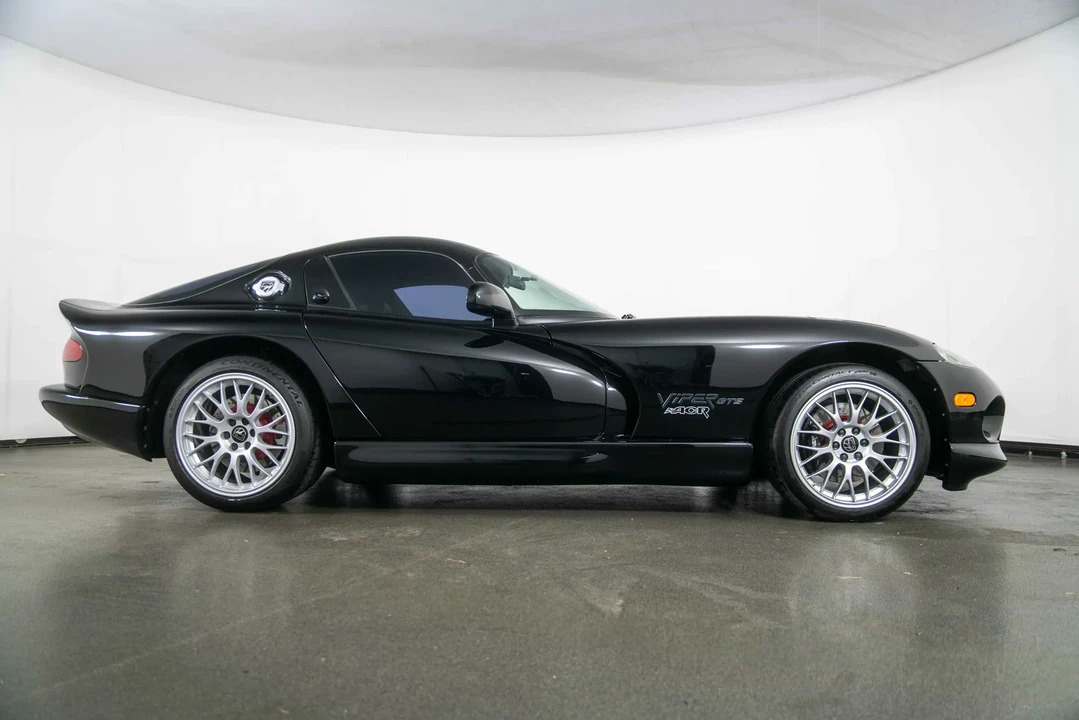 1999 Dodge Viper GTS 2nd Gen - Image 9 of 31