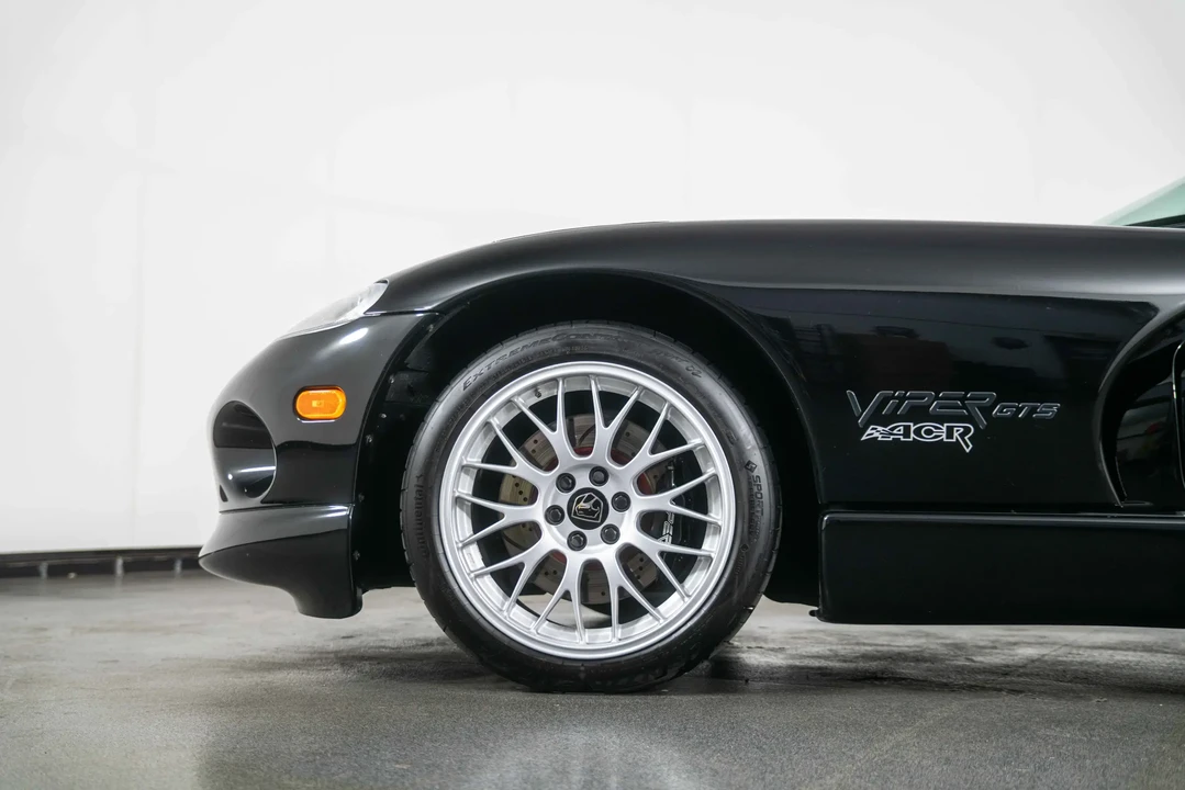 1999 Dodge Viper GTS 2nd Gen - Image 12 of 31