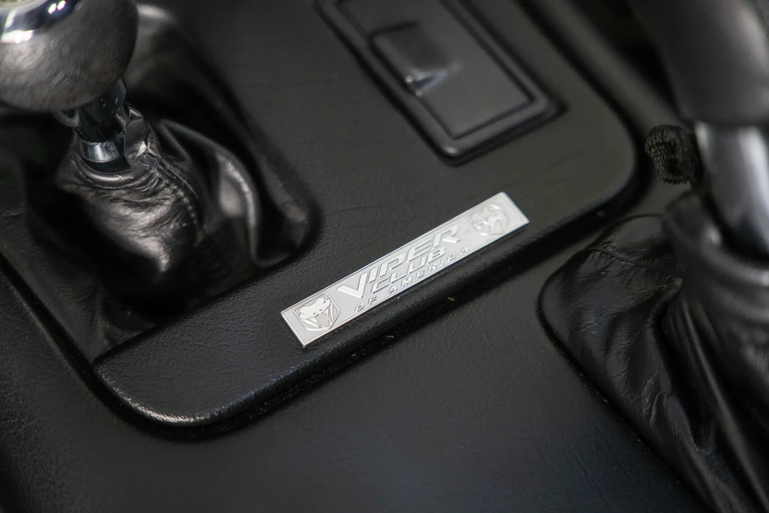 1999 Dodge Viper GTS 2nd Gen - Image 23 of 31