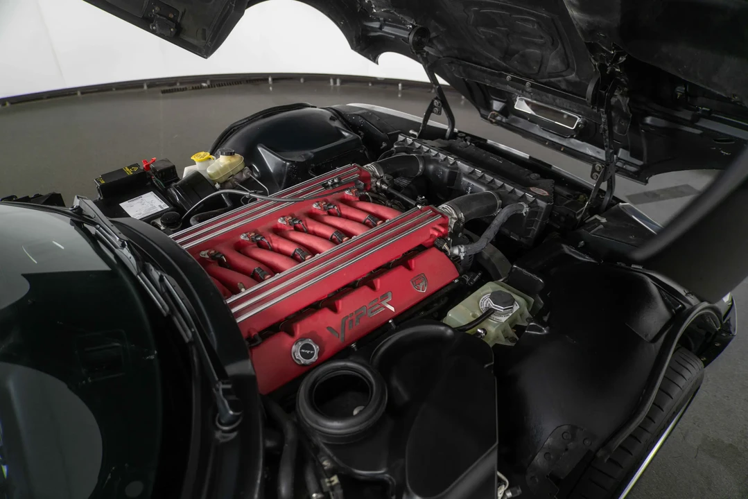 1999 Dodge Viper GTS 2nd Gen - Image 30 of 31