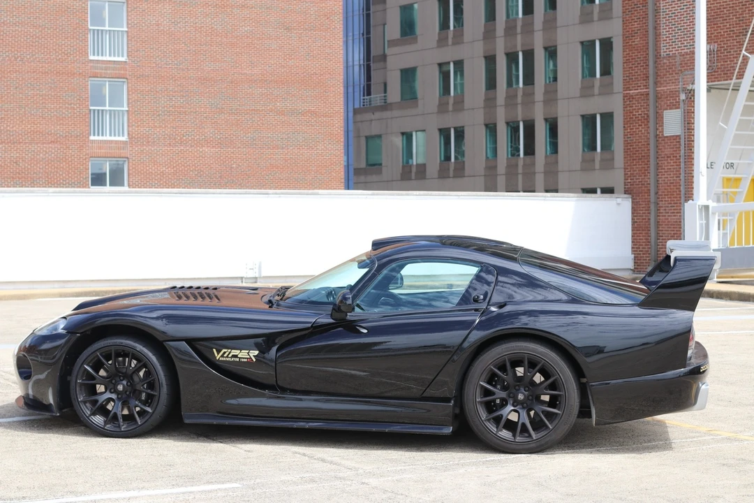 1999 Dodge Viper GTS 2nd Gen - Image 4 of 24