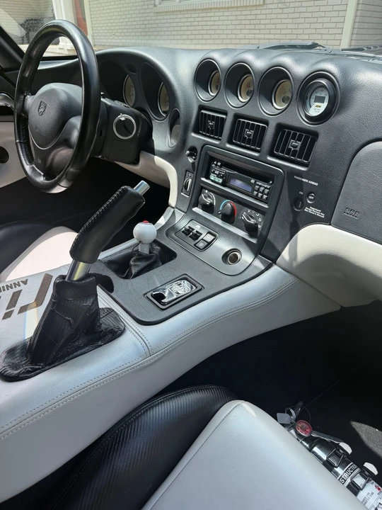 1999 Dodge Viper GTS 2nd Gen - Image 14 of 24