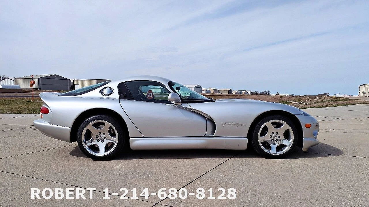 1999 Dodge Viper GTS 2nd Gen - Image 17 of 21