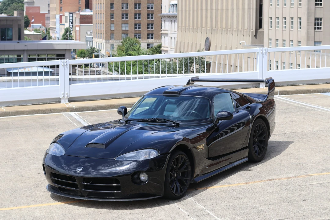1999 Dodge Viper GTS 2nd Gen - Image 2 of 31