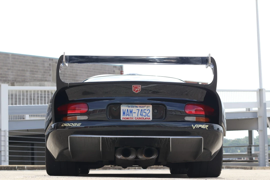 1999 Dodge Viper GTS 2nd Gen - Image 9 of 31