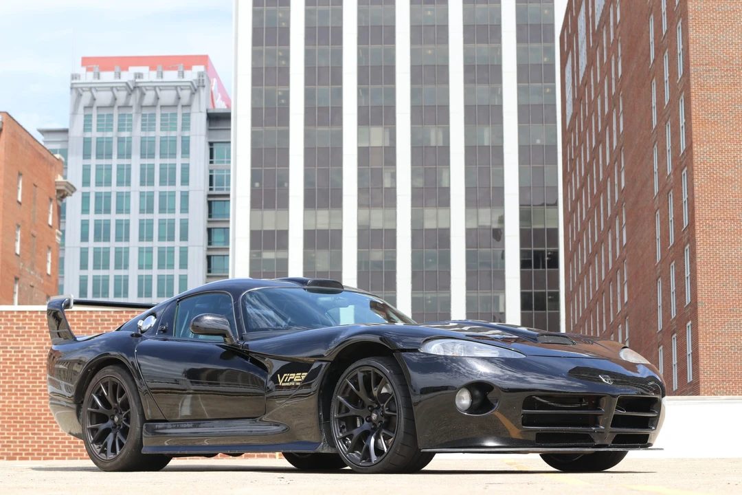 1999 Dodge Viper GTS 2nd Gen - Image 4 of 31