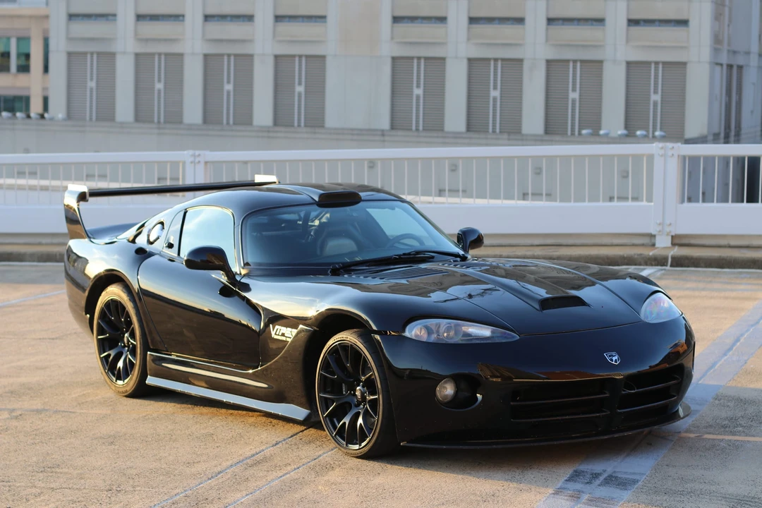 1999 Dodge Viper GTS 2nd Gen - Image 27 of 31