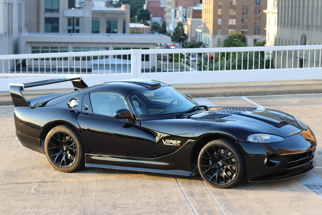 1999 Dodge Viper GTS 2nd Gen - Image 29 of 31