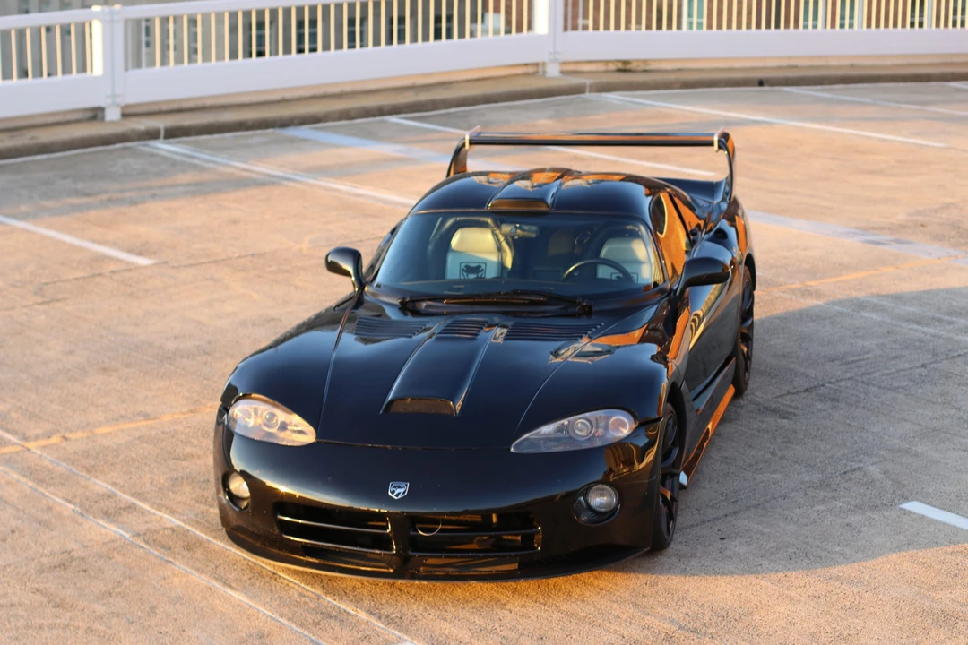 1999 Dodge Viper GTS 2nd Gen - Image 20 of 31