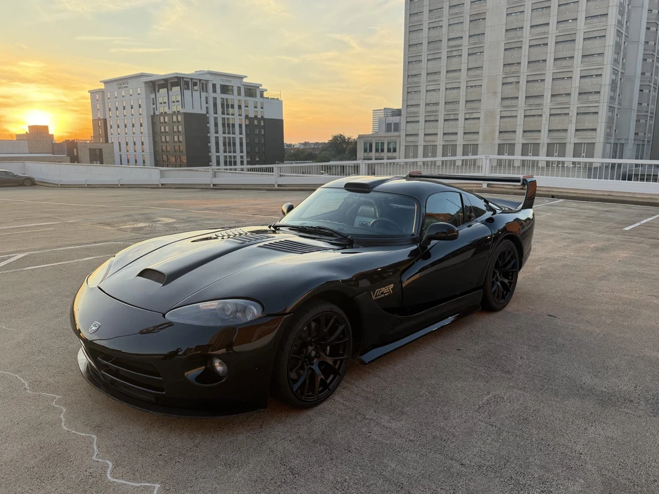 1999 Dodge Viper GTS 2nd Gen - Image 16 of 31
