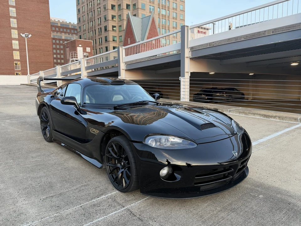 1999 Dodge Viper GTS 2nd Gen - Image 26 of 31