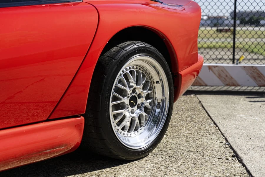 1999 Dodge Viper GTS 2nd Gen - Image 18 of 19