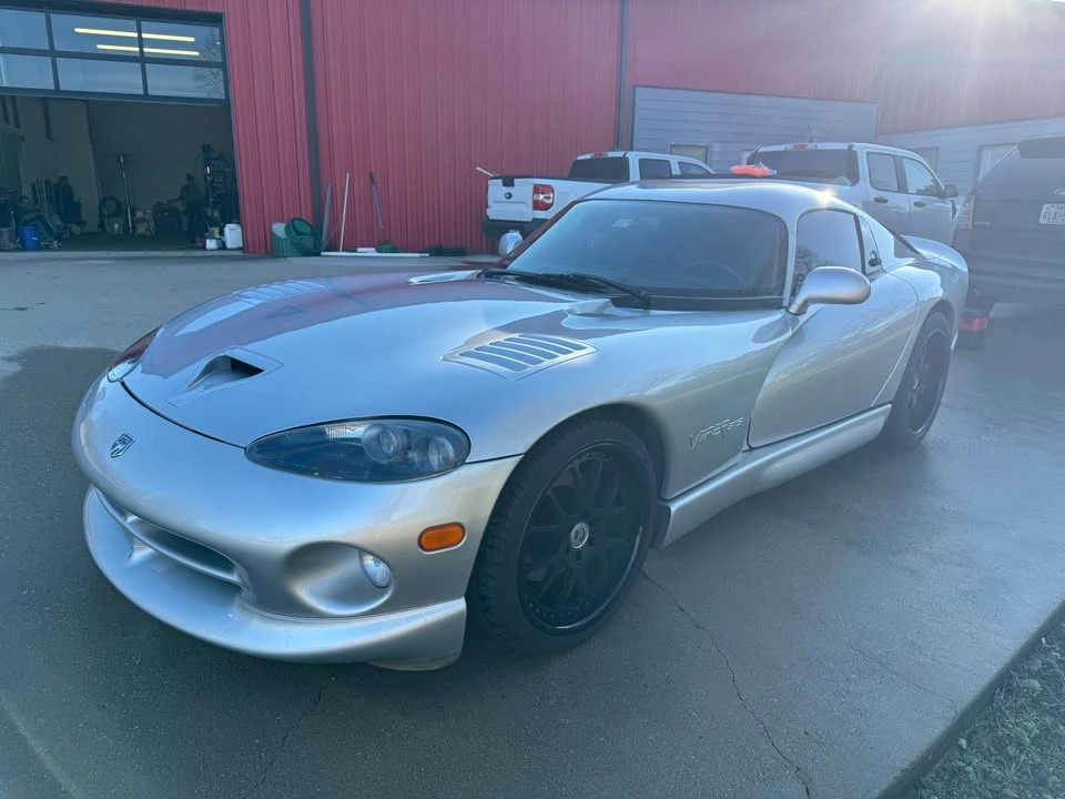 1999 Dodge Viper GTS 2nd Gen - Image 11 of 18
