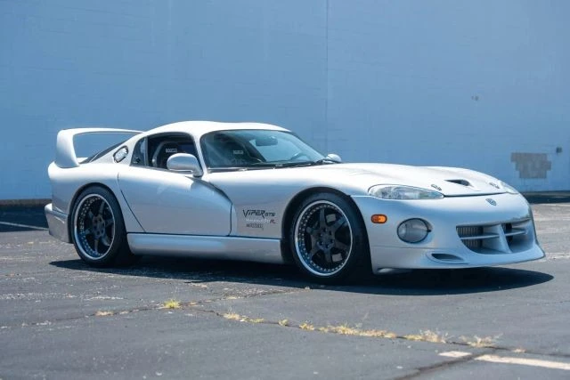 1999 Dodge Viper GTS 2nd Gen - Image 9 of 17
