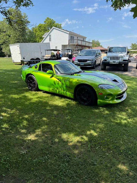 1999 Dodge Viper GTS 2nd Gen - Image 2 of 9